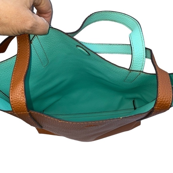 Pebbled Vegan Leather‎ Brown and Turquoise Magnetic Closure Tote Bag - Picture 3 of 6